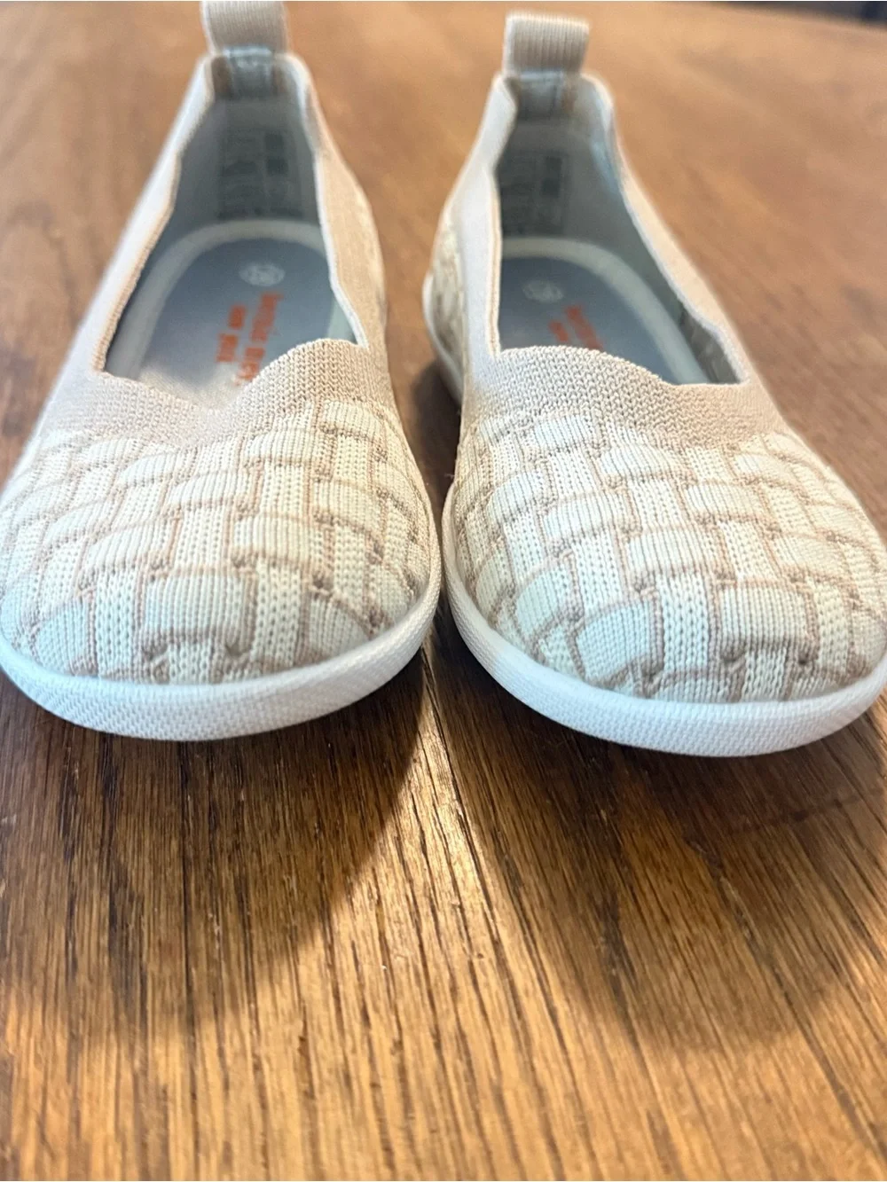 bernie mev. Girls' Woven Slip-On Shoes in Beige size 28/11 NWOT